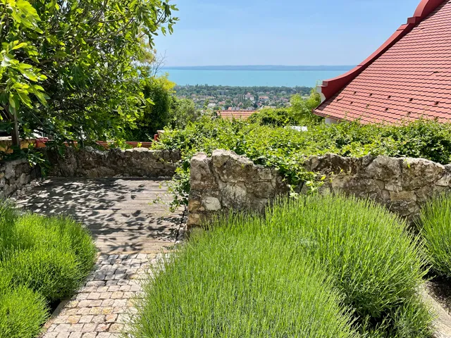 Kiadó ház Balatonfüred 80 nm