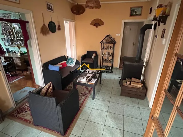 Eladó ház Kaposvár, Cser, Eger utca 260 nm