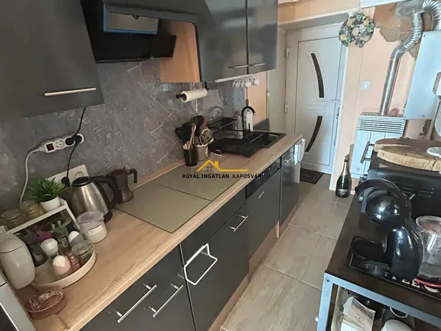 Eladó lakás Kaposvár, Kisgát, Baross Gábor utca 27 nm