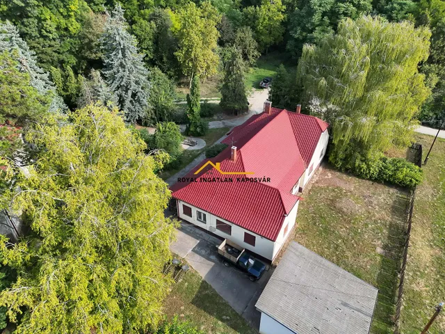 Eladó ház Igal, Kaposvári út 667 nm