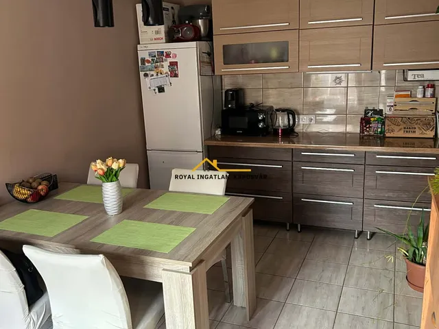 Eladó lakás Balatonboglár, Munkácsy utca 92 nm