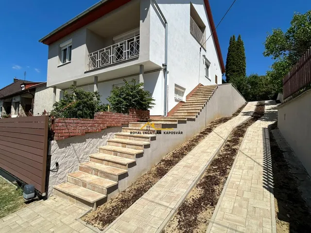 Eladó ház Kaposvár, Rómahegy 150 nm