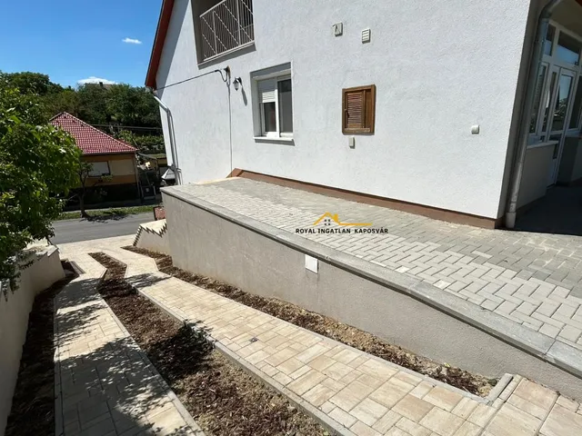 Eladó ház Kaposvár, Rómahegy, Vikár Béla utca 150 nm