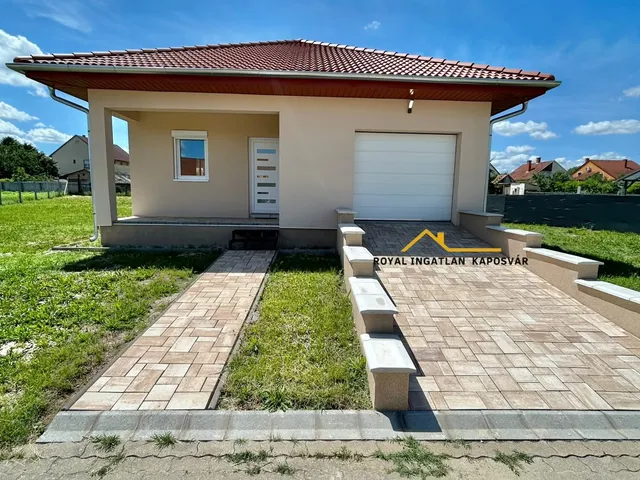 Eladó ház Hetes, Hársfa utca 108 nm