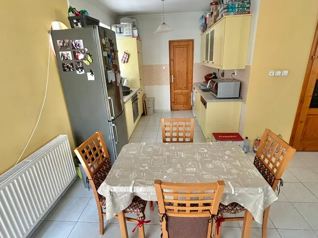 Kiadó lakás Kaposvár, Belváros, Németh István fasor 112 nm