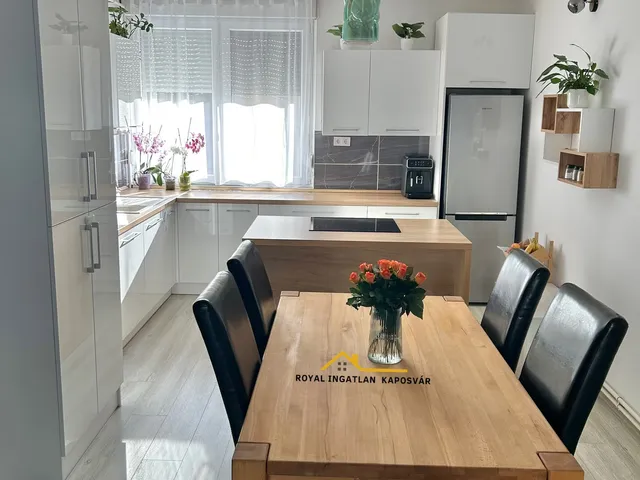 Eladó lakás Kaposvár, Északnyugati városrész, Léva köz 66 nm