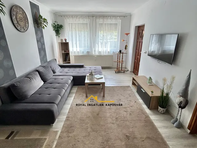 Eladó ház Balatonlelle, Kender köz 178 nm