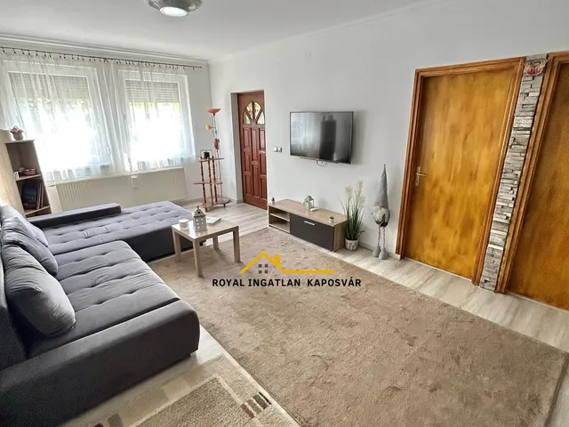 Eladó ház Balatonlelle, Kender köz 178 nm