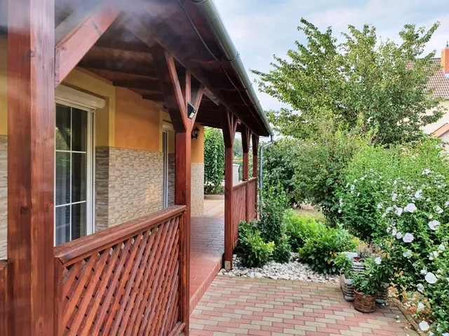 Eladó ház Tapolca, Keleti városrész 293 nm