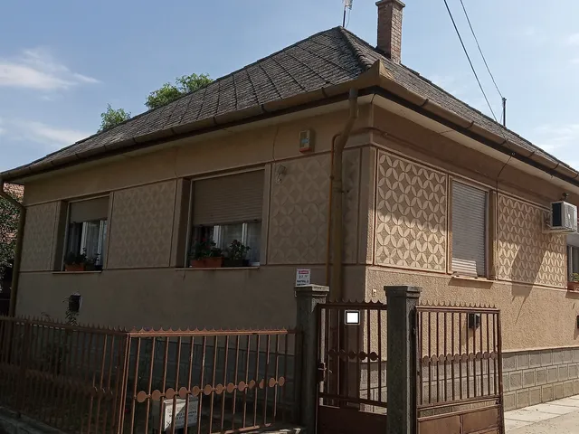 Eladó ház Kálló 130 nm