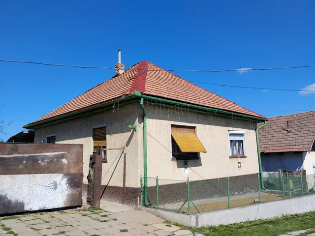 Eladó ház Kálló 70 nm