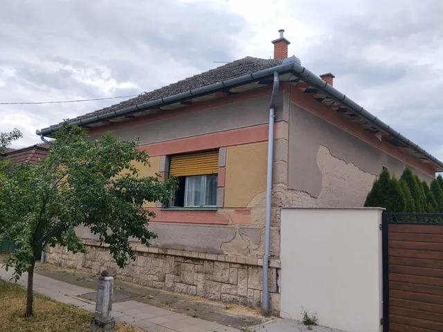Eladó ház Bag 92 nm