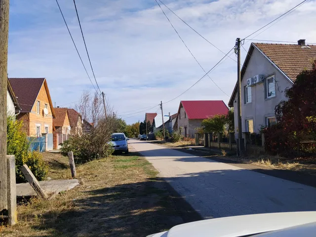 Eladó telek Zsámbok 1000 nm