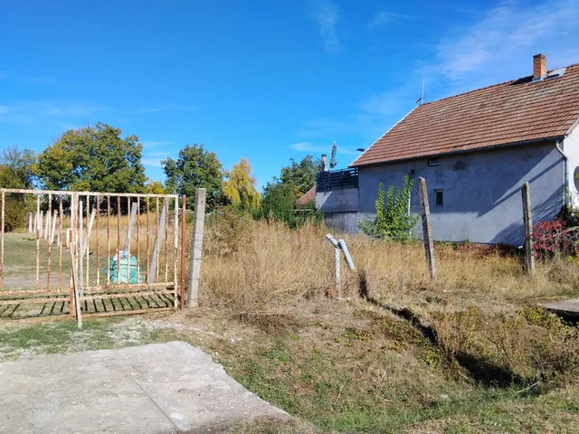 Eladó telek Zsámbok 1000 nm