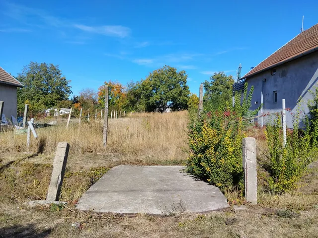Eladó telek Zsámbok 1000 nm