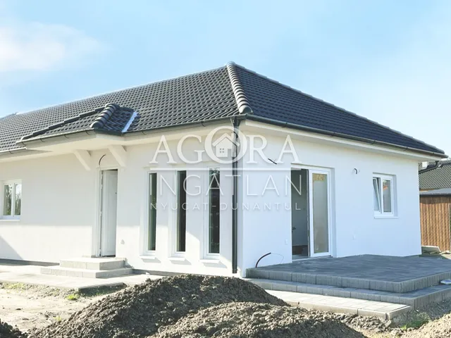 Eladó ház Balatonkeresztúr 75 nm