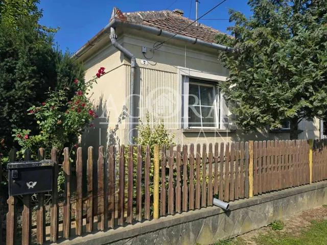 Eladó ház Pakod 75 nm