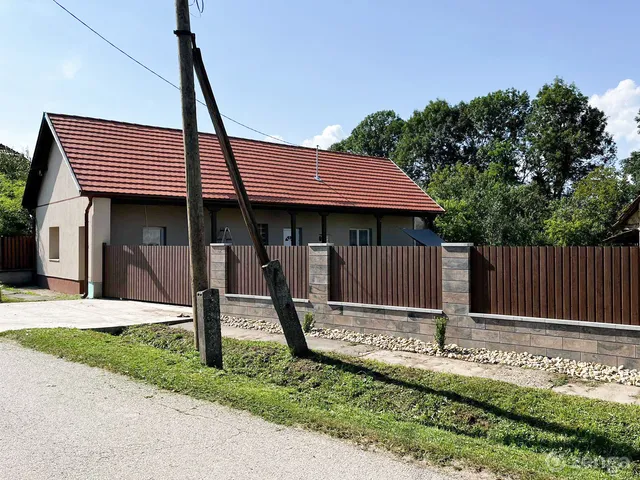 Eladó ház Nagyoroszi 70 nm