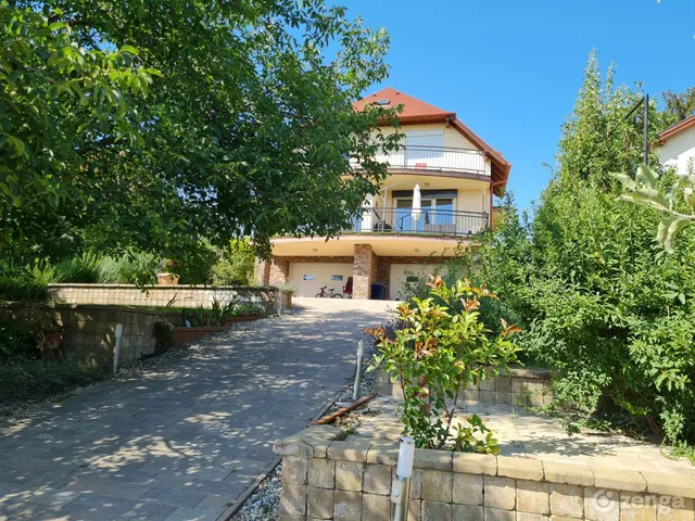 Kiadó ház Budapest III. kerület, Csillaghegy 380 nm