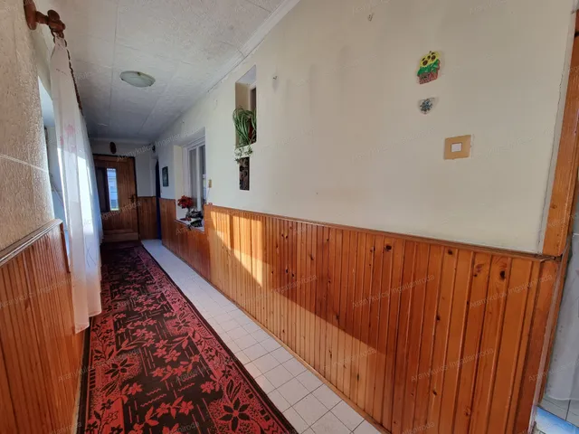 Eladó ház Sarkad 105 nm