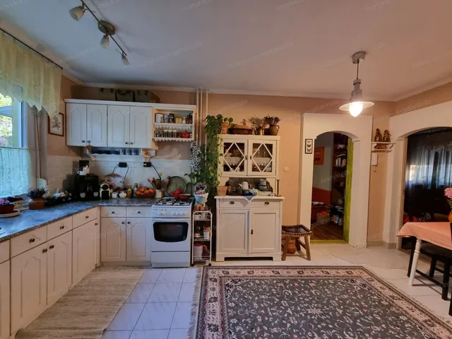Eladó lakás Gyula, Paradicsom 59 nm