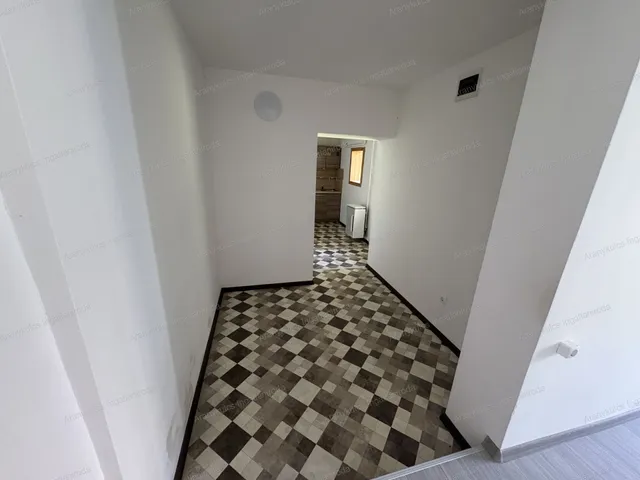 Eladó lakás Gyula 115 nm