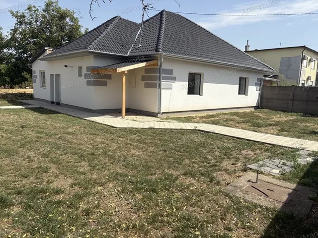 Eladó ház Békéscsaba 130 nm