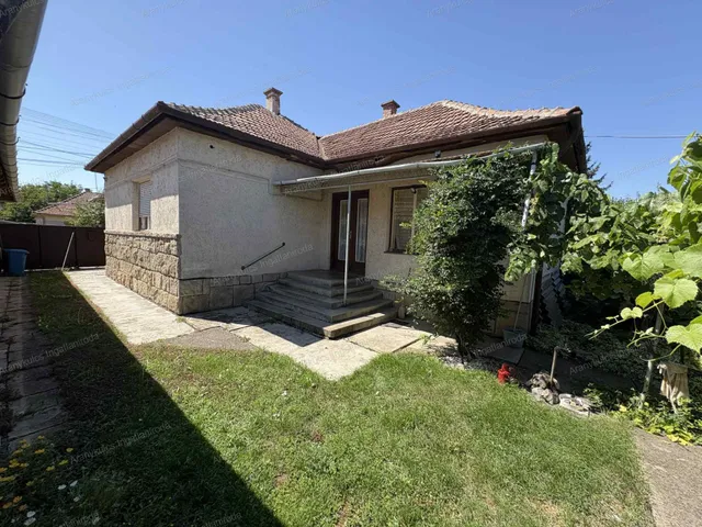 Eladó ház Gyula 98 nm