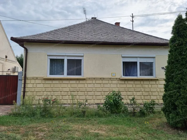 Eladó ház Gyula, Törökzug 70 nm