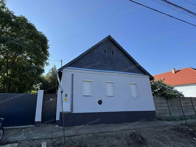 Eladó ház Elek 76 nm