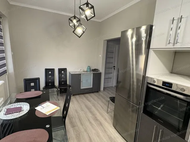 Eladó ház Gyula, Nagyrománváros 154 nm