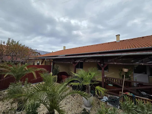 Eladó lakás Gyula 77 nm