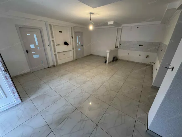 Eladó lakás Békéscsaba, Belváros 92 nm