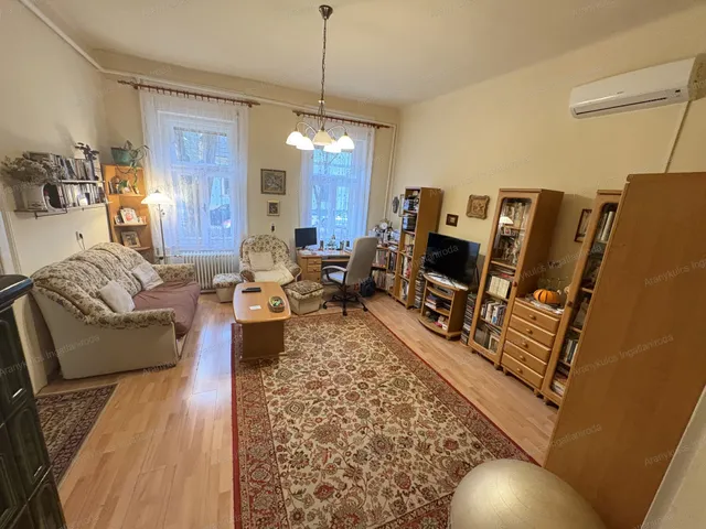 Eladó lakás Gyula 93 nm