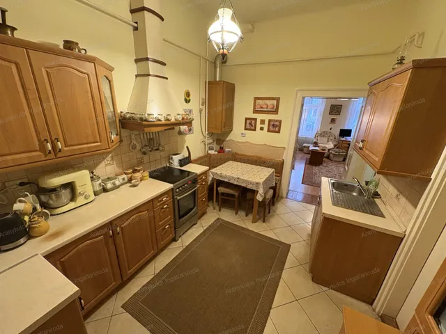 Eladó lakás Gyula 93 nm