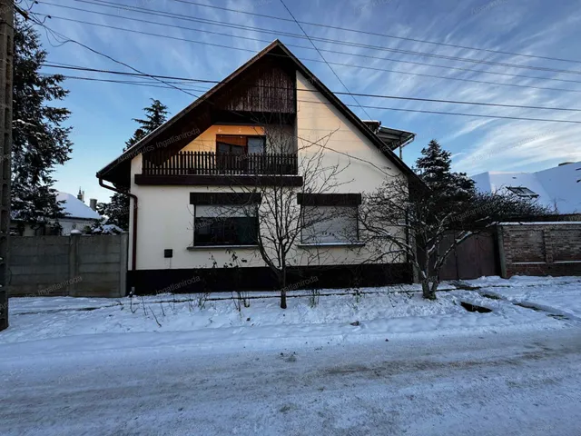 Eladó ház Gyula, Németváros 171 nm