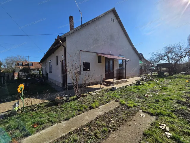 Eladó ház Gyula, Szentpálfalva 68 nm
