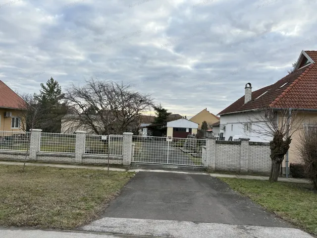 Eladó telek Gyula, Nagyrománváros 744 nm