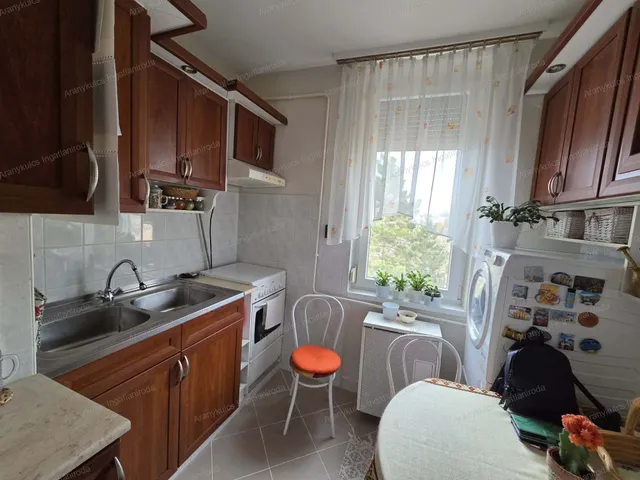 Eladó lakás Gyula, Törökzug 52 nm