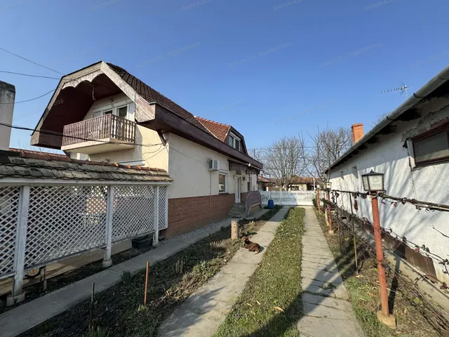 Eladó ház Gyula, Kastélykert 160 nm