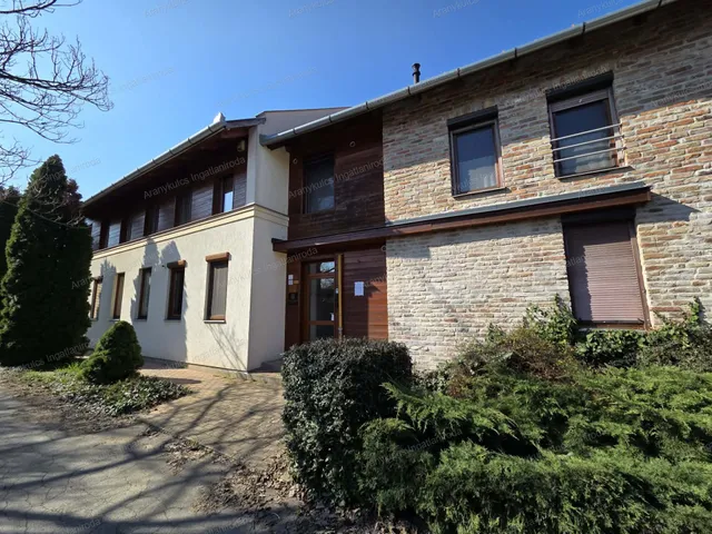 Eladó lakás Gyula 74 nm