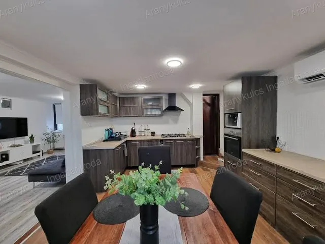 Eladó lakás Gyula 118 nm