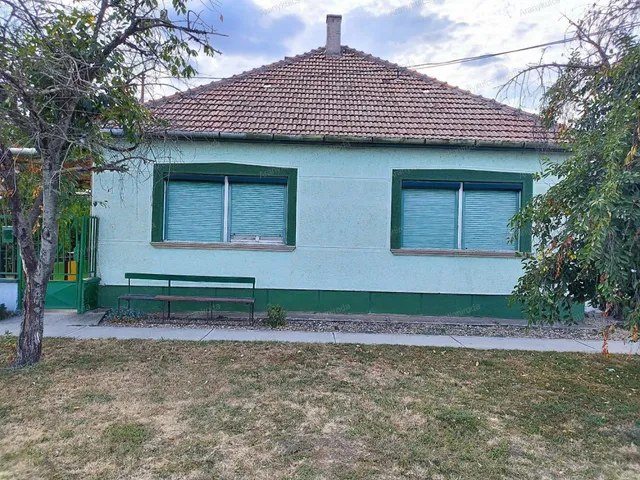 Eladó ház Méhkerék 120 nm