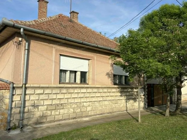 Eladó ház Gyula, Magyarváros 80 nm