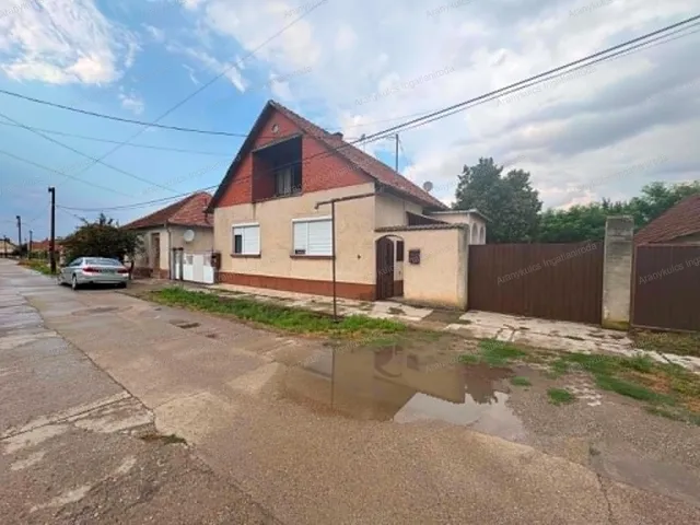 Eladó ház Méhkerék 125 nm