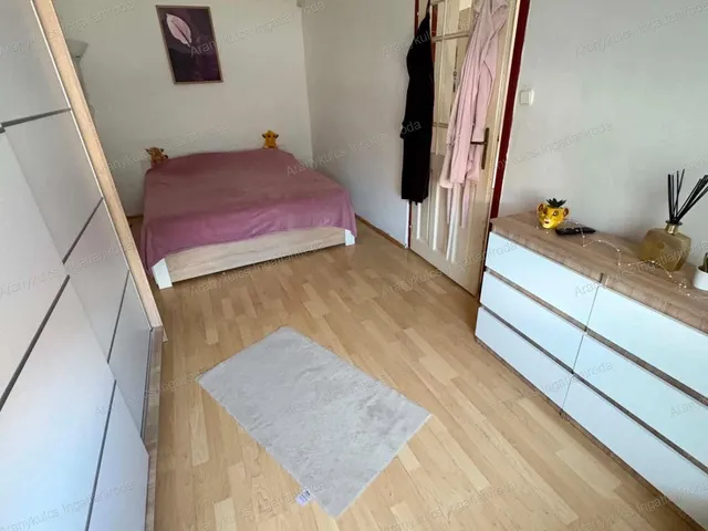 Eladó ház Gyula, Újváros 93 nm