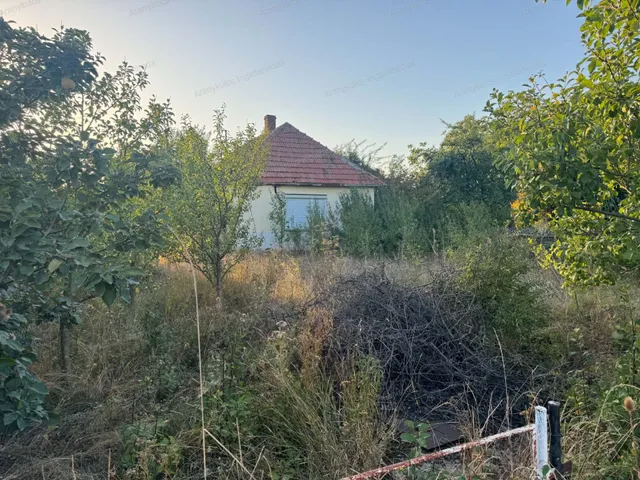 Eladó telek Sarkad 1162 nm