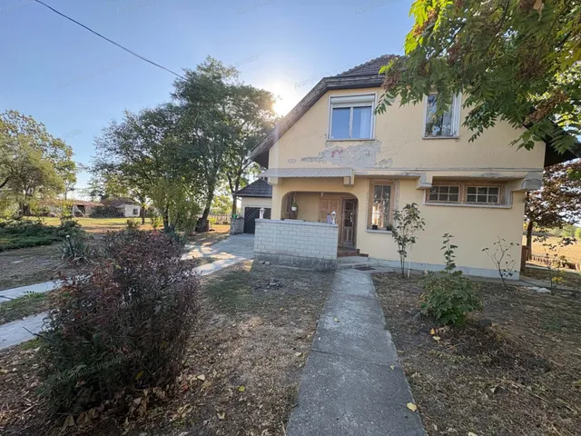 Eladó mezőgazdasági ingatlan Békéscsaba 131 nm