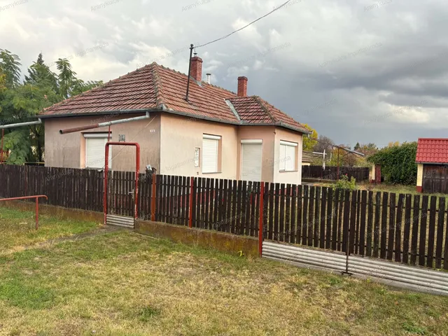 Eladó ház Sarkad 70 nm