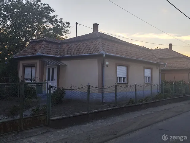 Eladó ház Hort 100 nm